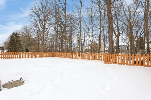 2106 Stoneside Drive, Hilliard, OH 43026