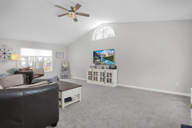 2106 Stoneside Drive, Hilliard, OH 43026