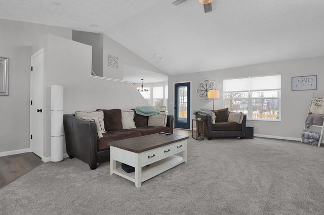 2106 Stoneside Drive, Hilliard, OH 43026