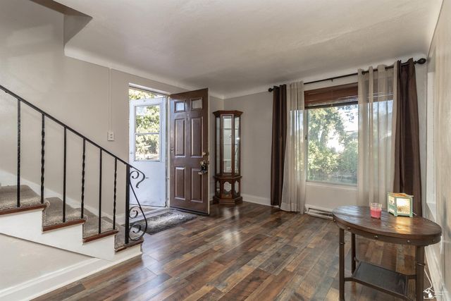 4348 Saint Marks Drive, Luna Pier, MI 48157