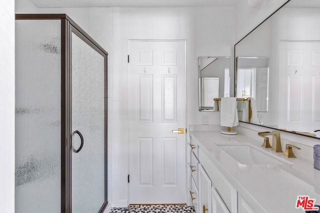 980 N Buttonwillow Circle, Palm Springs, CA 92262