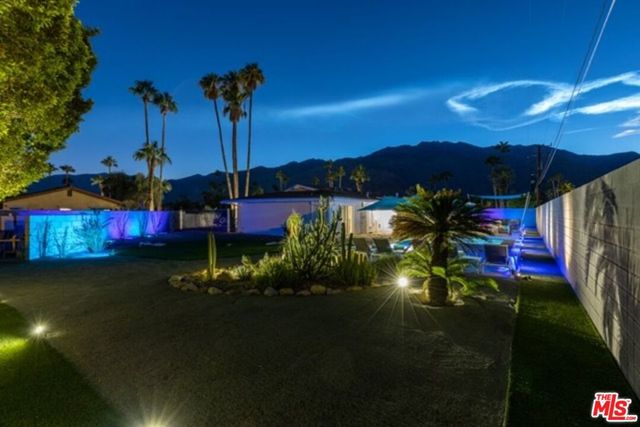 980 N Buttonwillow Circle, Palm Springs, CA 92262