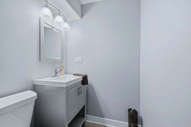 15113 Willow Lane, Oak Forest, IL 60452