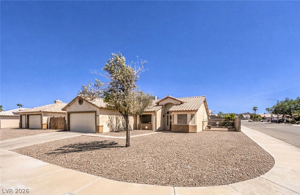 114 Vista Del Lago Street, Henderson, NV 89015 — photo 2
