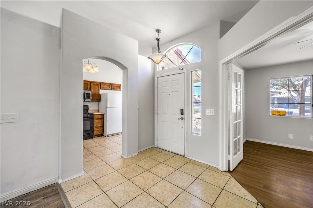 114 Vista Del Lago Street, Henderson, NV 89015 — photo 3