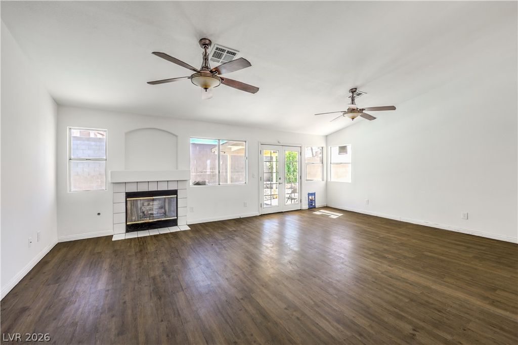 114 Vista Del Lago Street, Henderson, NV 89015 — photo 4
