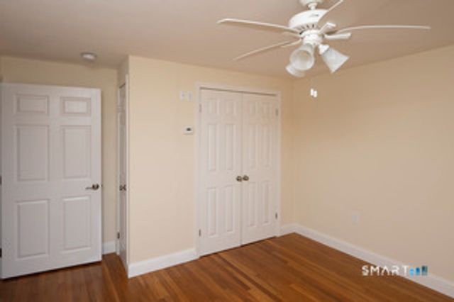 10 Edwards Road, Old Saybrook, CT 06475