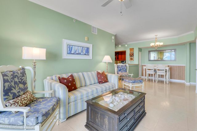 875 NW Flagler Avenue 401, Stuart, FL 34994