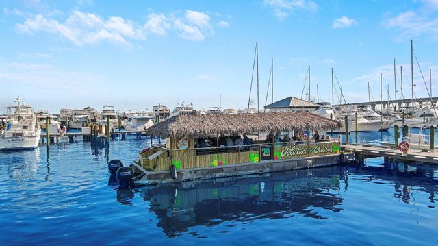 875 NW Flagler Avenue 401, Stuart, FL 34994