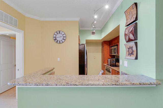 875 NW Flagler Avenue 401, Stuart, FL 34994