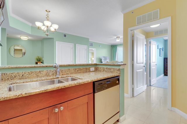 875 NW Flagler Avenue 401, Stuart, FL 34994