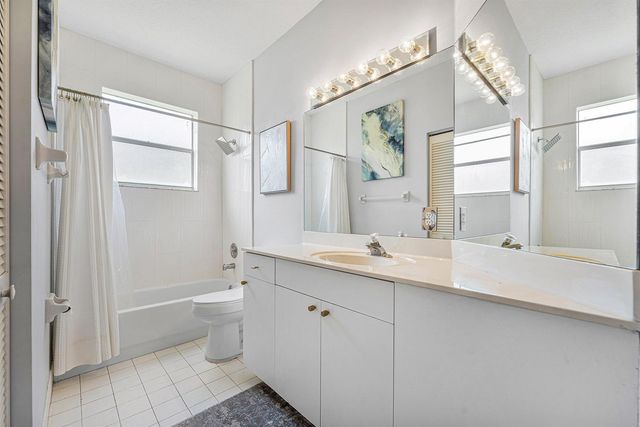 7235 NW 63rd Terrace, Parkland, FL 33067