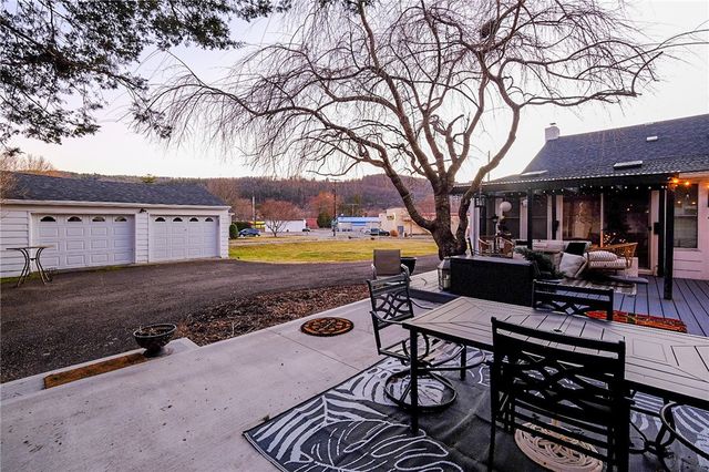 16 Coleman Avenue, Elmira, NY 14905