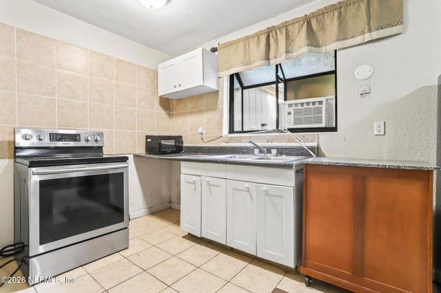 4845 WESCH Boulevard, Jacksonville, FL 32207