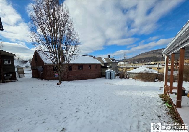 715 East Main Street, Bradford City, PA 16701