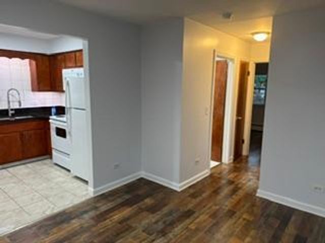 303 W Park Place 1A, Arlington Heights, IL 60004