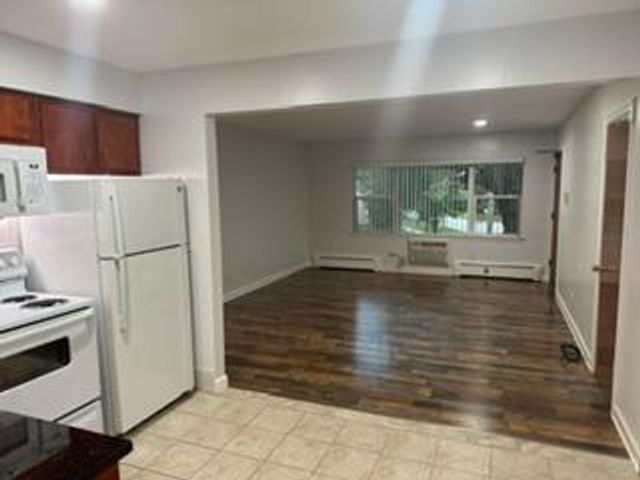 303 W Park Place 1A, Arlington Heights, IL 60004