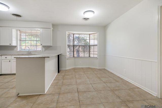 12275 E Sheraton Dr, Baton Rouge, LA 70815