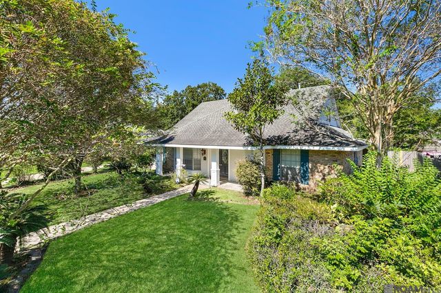 12275 E Sheraton Dr, Baton Rouge, LA 70815
