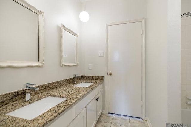 12275 E Sheraton Dr, Baton Rouge, LA 70815