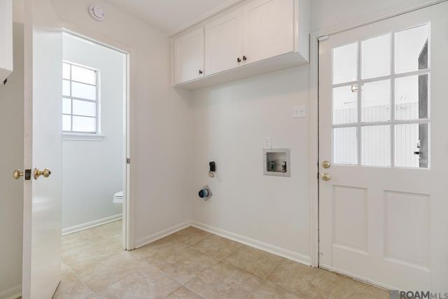 12275 E Sheraton Dr, Baton Rouge, LA 70815