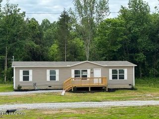 736 Old Cemetery Rd, Madisonville, TN 37354