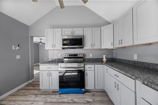 55 Mendon St, Worcester, MA 01604