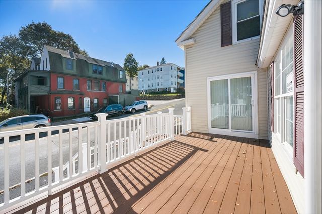 55 Mendon St, Worcester, MA 01604