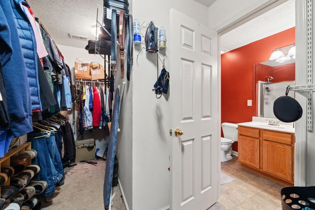 1284 Greendale Road, Lexington, KY 40511