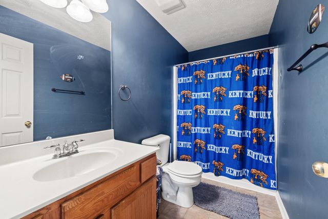 1284 Greendale Road, Lexington, KY 40511