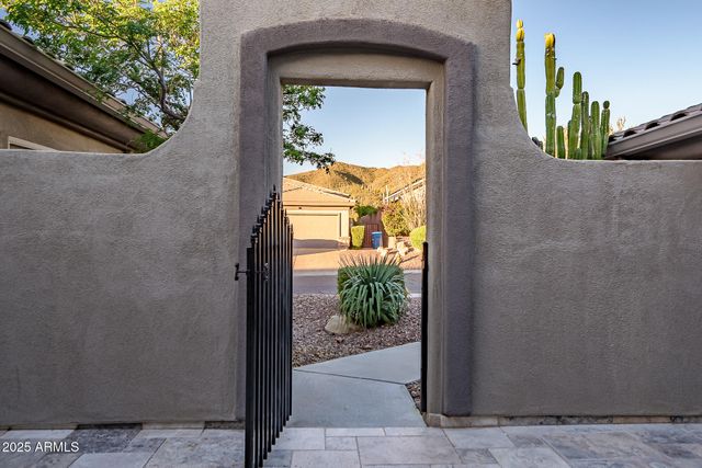 2339 W HAZELHURST Drive, Anthem, AZ 85086