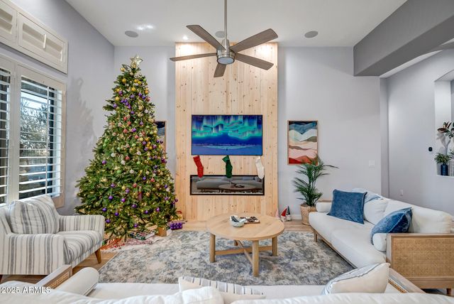 2339 W HAZELHURST Drive, Anthem, AZ 85086