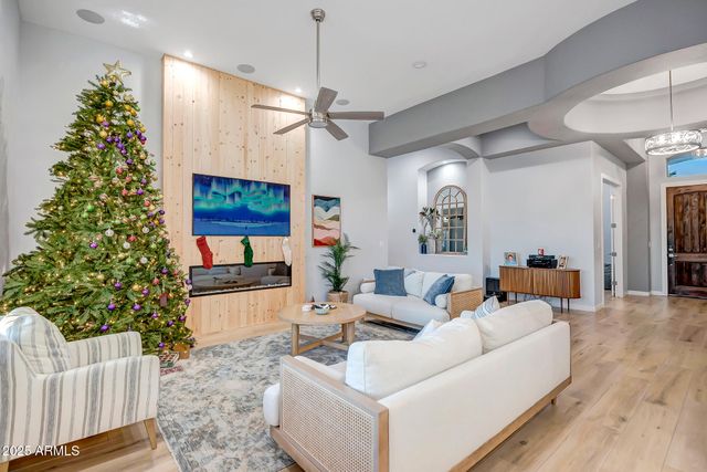 2339 W HAZELHURST Drive, Anthem, AZ 85086