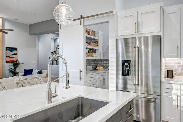 2339 W HAZELHURST Drive, Anthem, AZ 85086