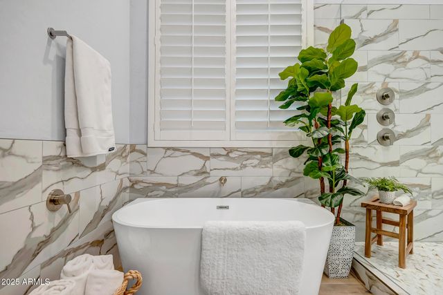 2339 W HAZELHURST Drive, Anthem, AZ 85086