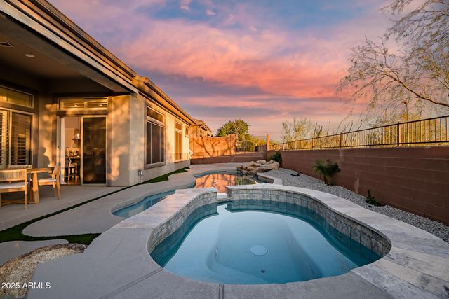 2339 W HAZELHURST Drive, Anthem, AZ 85086