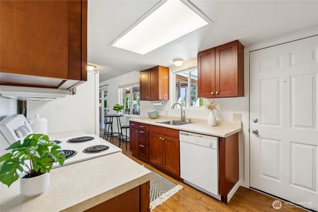 19520 Grannis Road, Bothell, WA 98012