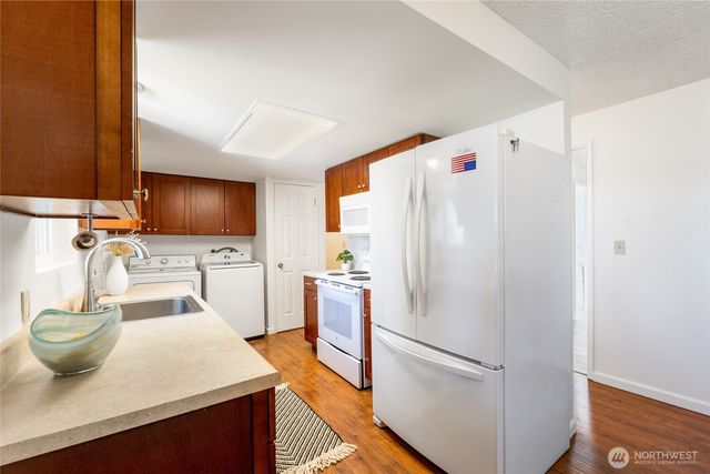 19520 Grannis Road, Bothell, WA 98012