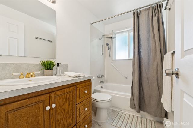 19520 Grannis Road, Bothell, WA 98012