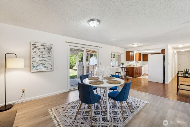 19520 Grannis Road, Bothell, WA 98012