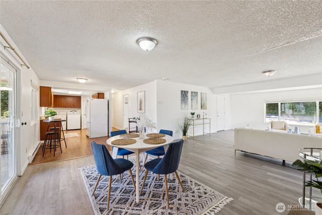 19520 Grannis Road, Bothell, WA 98012