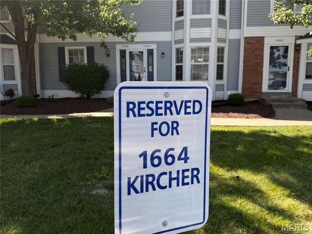 1664 Kircher Drive C, St Charles, MO 63303