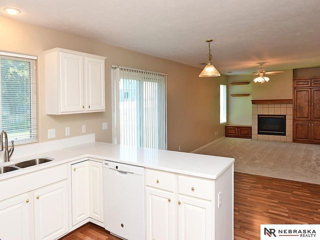 15069 Bedford Avenue, Omaha, NE 68116