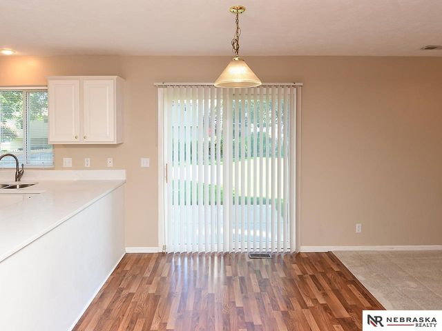 15069 Bedford Avenue, Omaha, NE 68116