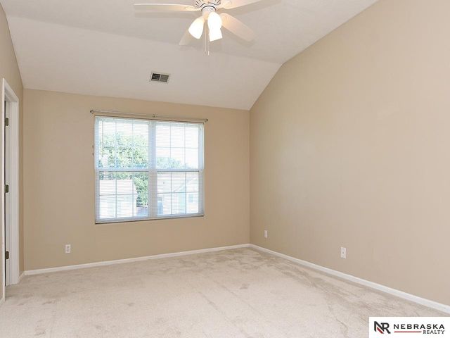 15069 Bedford Avenue, Omaha, NE 68116