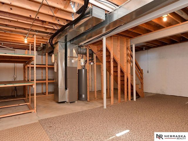 15069 Bedford Avenue, Omaha, NE 68116
