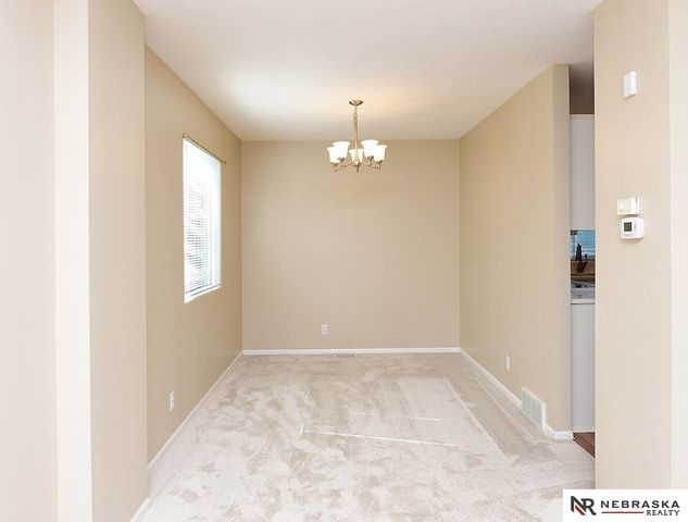 15069 Bedford Avenue, Omaha, NE 68116