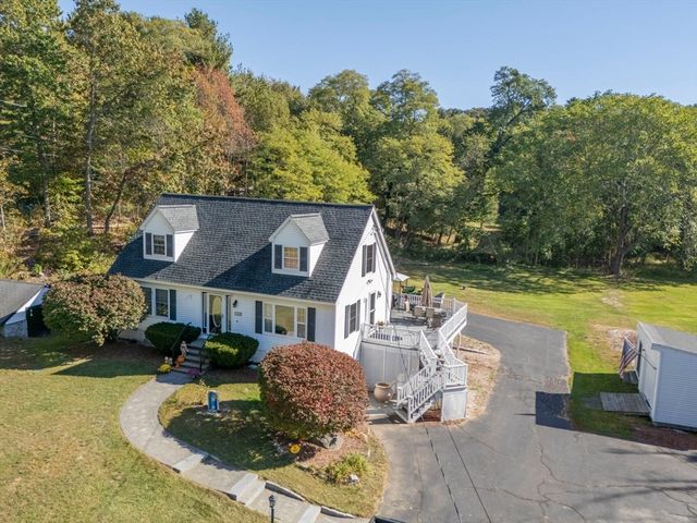 109 Sherburne Ave, Tyngsborough, MA 01879