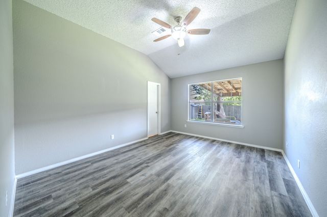 1813 Canyon Ridge Street, Fort Worth, TX 76131