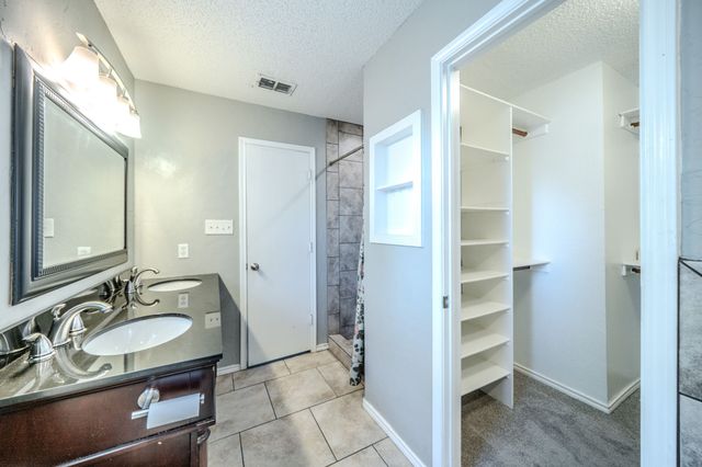 1813 Canyon Ridge Street, Fort Worth, TX 76131